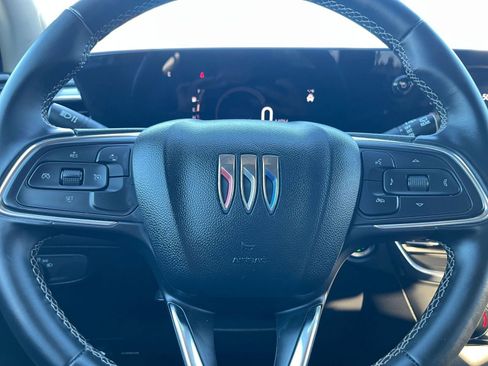 Used 2025 Buick Encore GX Preferred image 25