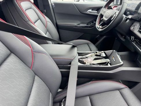 New 2026 Chevrolet Equinox RS w/ Convenience Package III FWD image 6