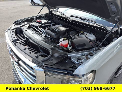Certified 2023 GMC Yukon SLT w/ SLT Luxury Package AWD/4WD image 29