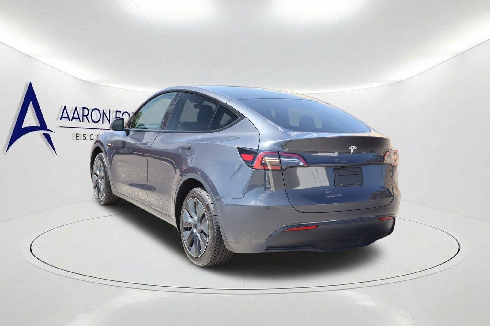 Used 2024 Tesla Model Y Long Range RWD image 7