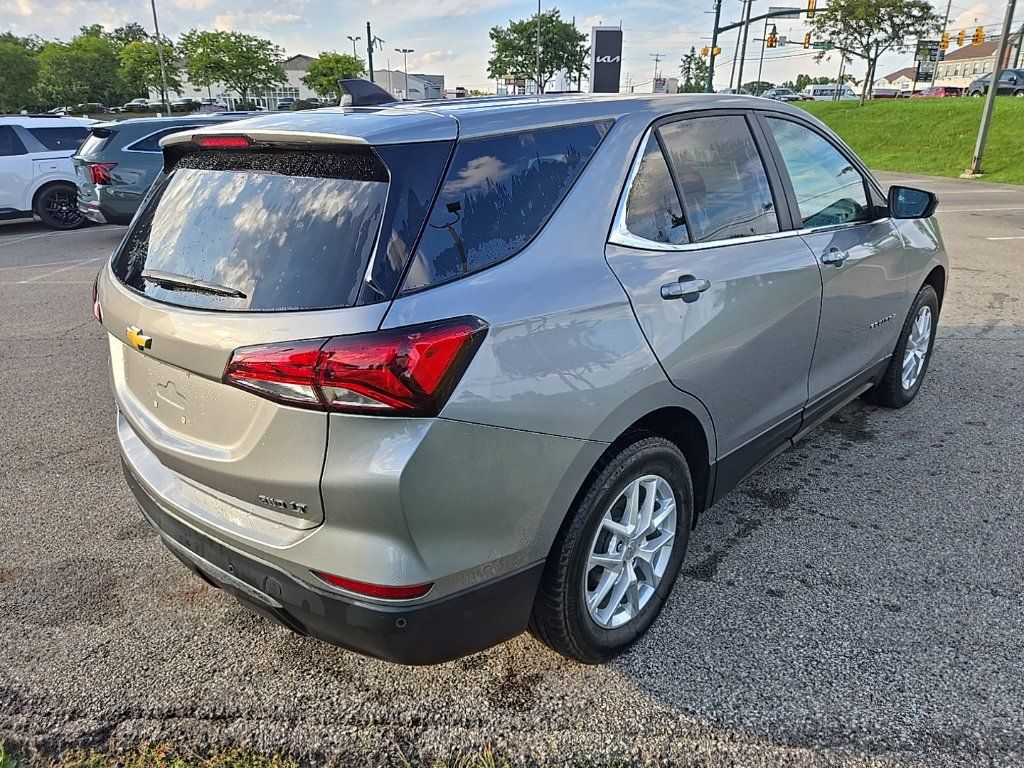 Used 2024 Chevrolet Equinox LT AWD/4WD image 3