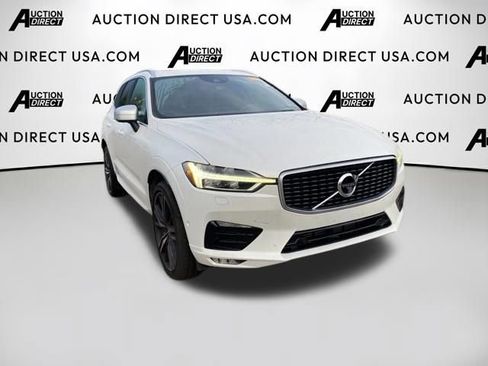 Used 2019 Volvo XC60 T5 R-Design w/ Protection Package Premier AWD/4WD image 3