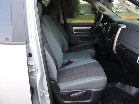 Used 2018 RAM 2500 SLT w/ Protection Group AWD/4WD image 22