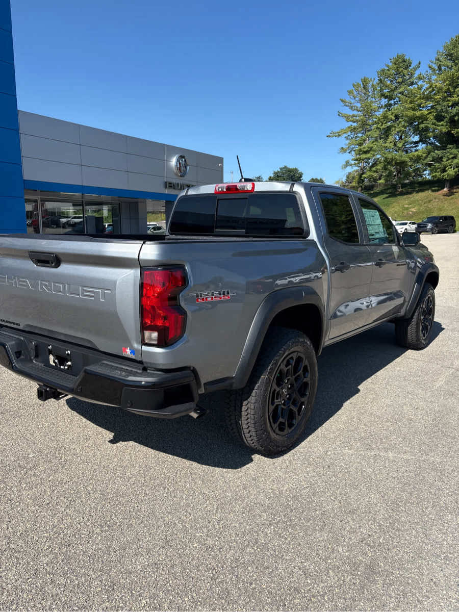 New 2026 Chevrolet Colorado Trail Boss AWD/4WD image 3