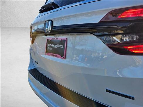 New 2026 Honda Odyssey Touring image 10