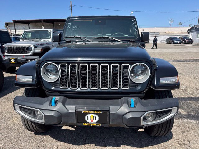 Used 2024 Jeep Wrangler Unlimited Sahara AWD/4WD image 2