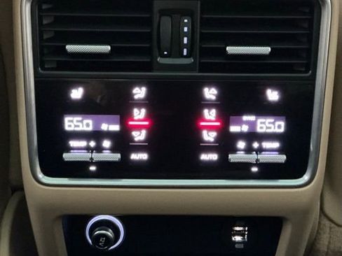 Used 2019 Porsche Cayenne AWD/4WD image 22