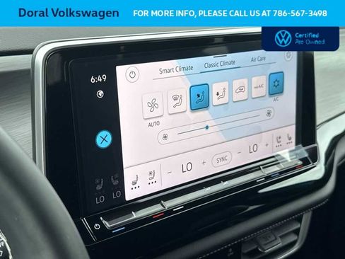 Certified 2024 Volkswagen Atlas Cross Sport SE w/ Black Wheel Package FWD image 20