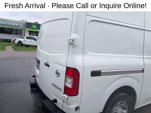 Used 2019 Nissan NV 2500 SV RWD image 4