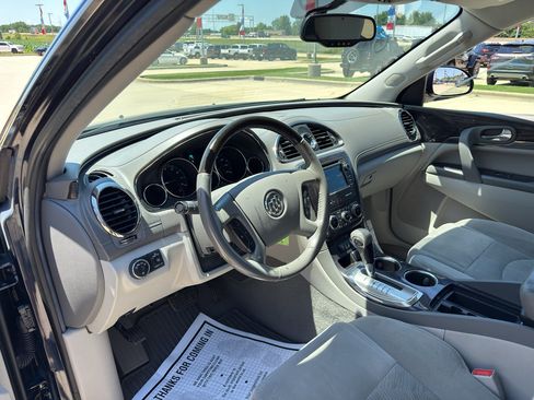 Used 2017 Buick Enclave Convenience FWD image 9