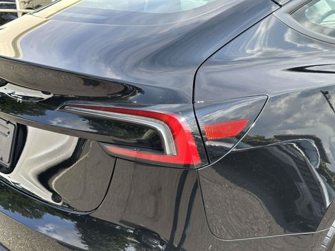 Used 2024 Tesla Model 3 Standard Range RWD image 12