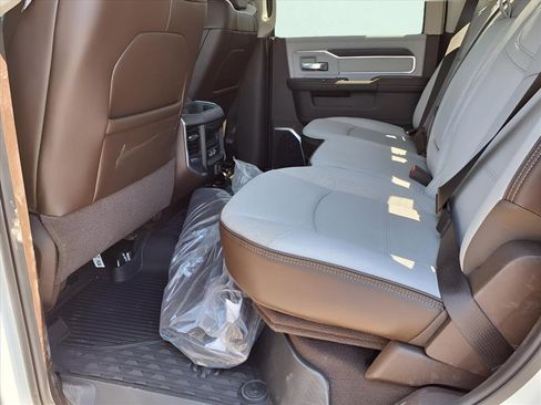 New 2025 RAM 2500 Laramie image 8