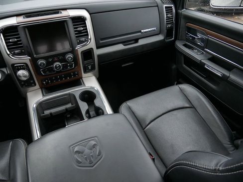 Used 2017 RAM 1500 Laramie w/ Convenience Group image 17