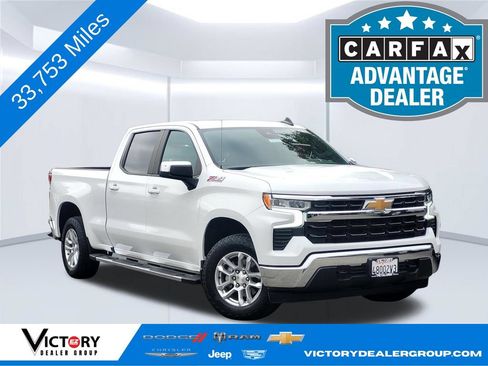 Used 2022 Chevrolet Silverado 1500 LT AWD/4WD image 1