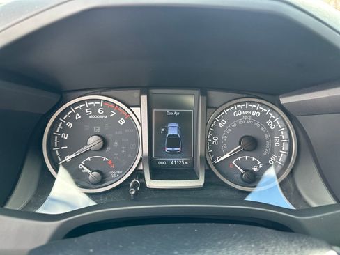 Certified 2023 Toyota Tacoma TRD Off-Road w/ Technology Package image 21