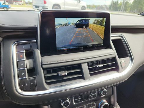 Used 2024 GMC Yukon SLE w/ Max Trailering Package image 4