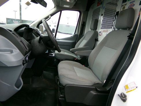 Used 2018 Ford Transit 250 Medium Roof image 13