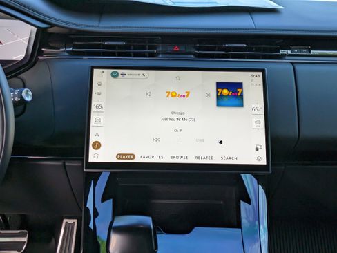 Used 2024 Land Rover Range Rover Sport image 17