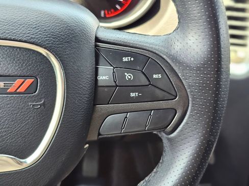 Used 2019 Dodge Durango SXT RWD image 16