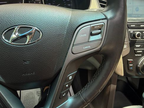 Used 2018 Hyundai Santa Fe Sport FWD image 24