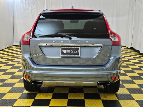 Used 2017 Volvo XC60 T5 Inscription w/ Advanced Package image 4