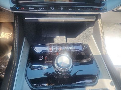 New 2026 Jeep Grand Wagoneer 4WD image 9