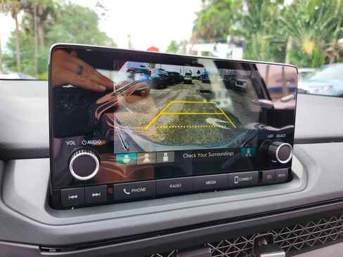 New 2025 Honda Accord SE image 22