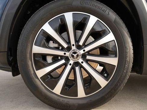 Certified 2023 Mercedes-Benz GLB 250 4MATIC w/ Premium Package image 13