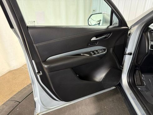 Used 2019 Cadillac XT4 Premium Luxury AWD/4WD image 4