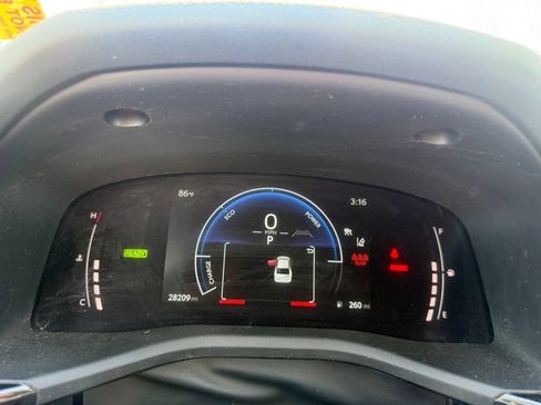 Used 2025 Toyota Camry LE FWD image 15