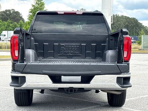 Used 2025 GMC Sierra 1500 SLT RWD image 18