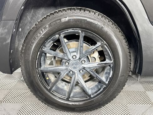 Used 2018 GMC Terrain SLE image 32