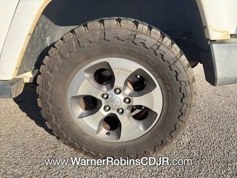 Used 2017 Jeep Wrangler Unlimited Sahara image 5