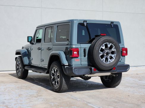 New 2026 Jeep Wrangler Unlimited Sahara AWD/4WD image 3