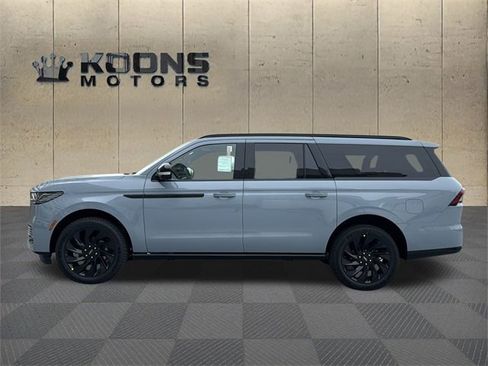 New 2025 Lincoln Navigator L Reserve w/ Jet Appearance Package image 2