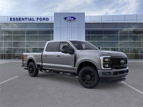 New 2026 Ford F250 Lariat w/ Black Appearance Package image 7