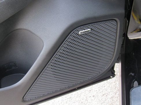 New 2025 Mitsubishi Outlander SE image 13