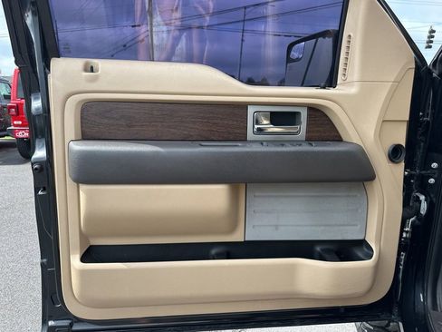 Used 2013 Ford F150 Lariat w/ Mid Equipment Group AWD/4WD image 29
