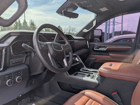 Used 2024 GMC Sierra 2500 Denali Ultimate AWD/4WD image 25