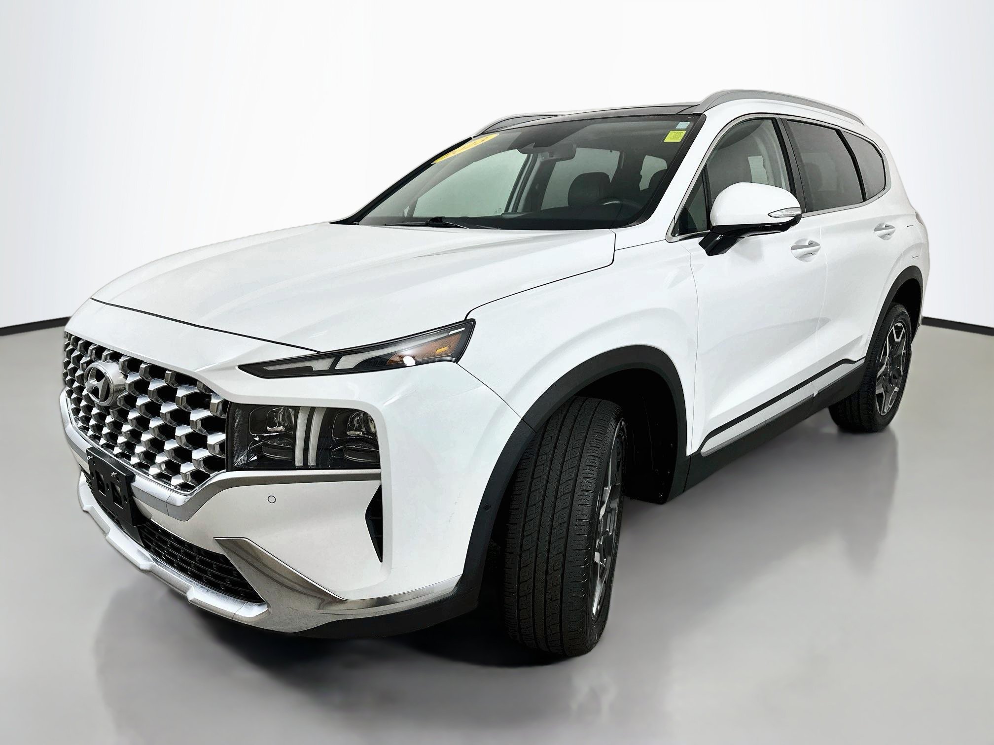 Used 2023 Hyundai Santa Fe Limited AWD/4WD image 3