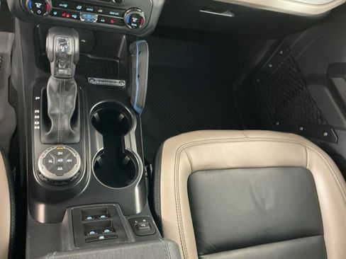 Used 2024 Ford Bronco Wildtrak image 21