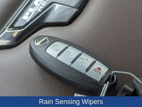 Used 2024 Nissan Titan Platinum Reserve w/ Moonroof Package image 36