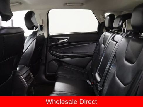 Used 2016 Ford Edge Titanium w/ Technology Package AWD/4WD image 29