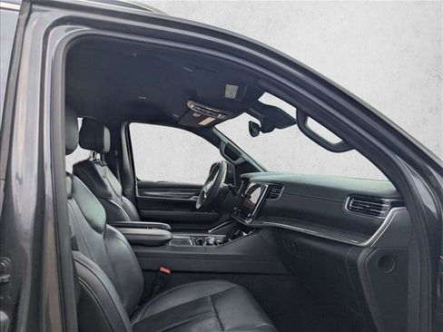 Used 2022 Jeep Wagoneer Series II image 15