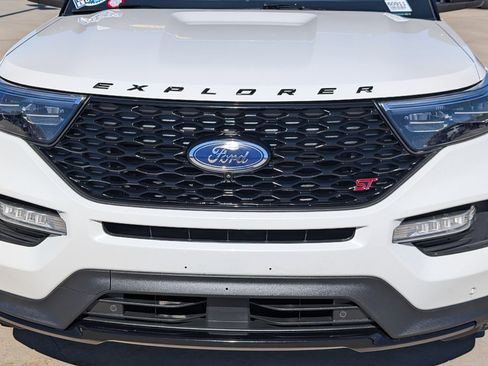 Used 2022 Ford Explorer ST w/ Equipment Group 401A image 10