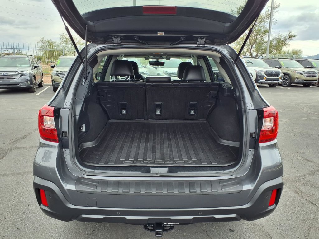 Used 2018 Subaru Outback 2.5i Limited AWD/4WD image 16