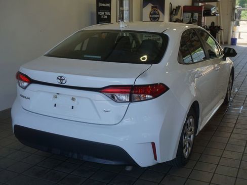 Used 2024 Toyota Corolla LE FWD image 12