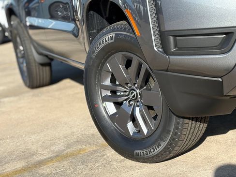 New 2026 Nissan Frontier SV AWD/4WD image 10