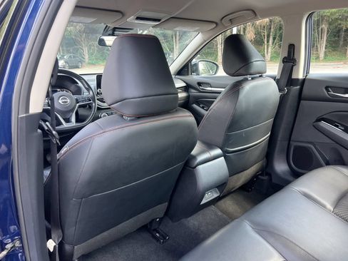 Used 2024 Nissan Altima 2.5 SR FWD image 18