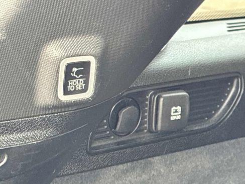 Used 2023 Jeep Grand Cherokee Summit AWD/4WD image 22